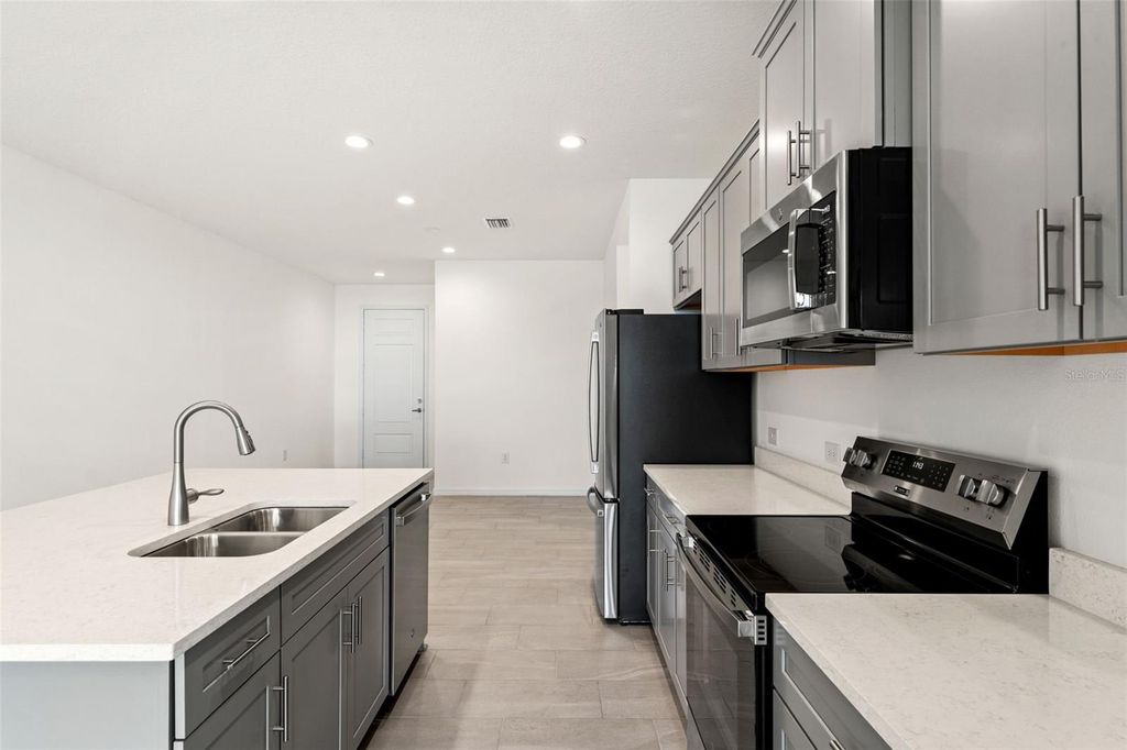 Image 23 of property listing at 2272 WASHINGTON PALM COURT, Bradenton, FL 34212