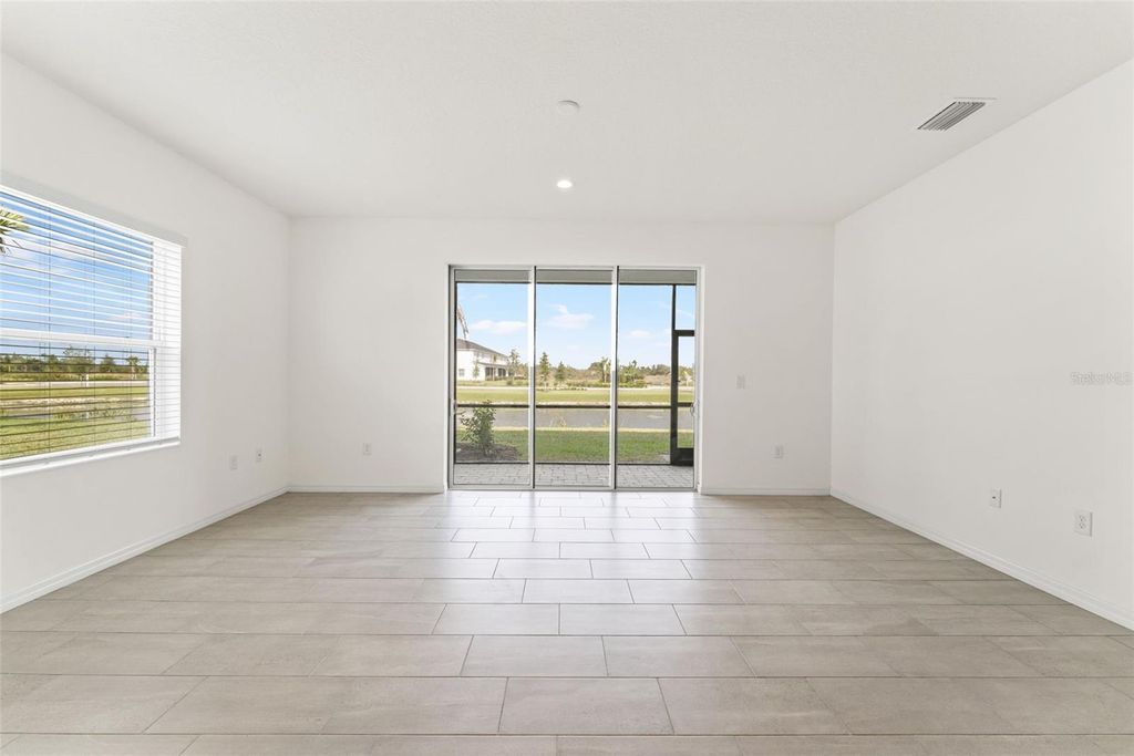 Image 27 of property listing at 2272 WASHINGTON PALM COURT, Bradenton, FL 34212