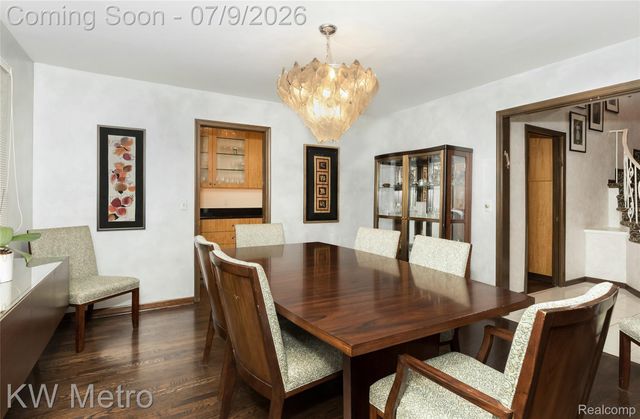 22560 Kenwyck Drive, Southfield, MI 48034