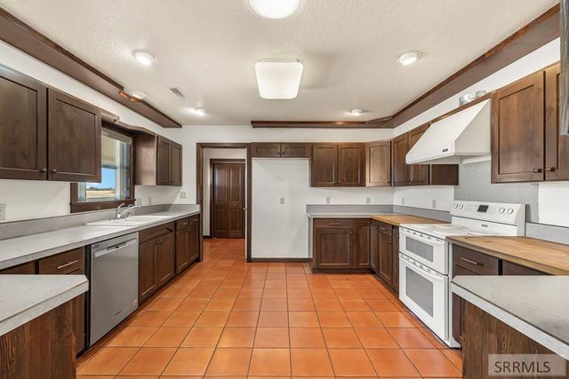 165 N 900 W, Moreland, ID 83221