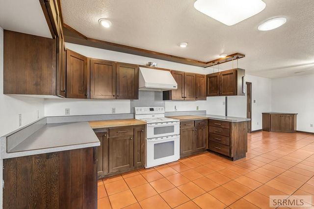 165 N 900 W, Moreland, ID 83221