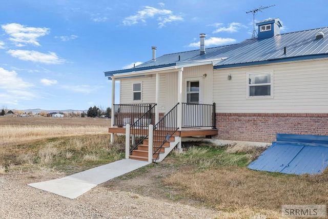 165 N 900 W, Moreland, ID 83221