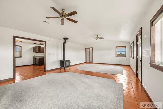 165 N 900 W, Moreland, ID 83221