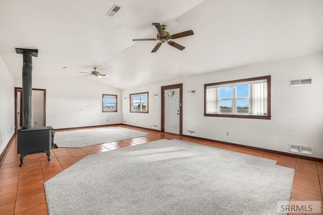 165 N 900 W, Moreland, ID 83221