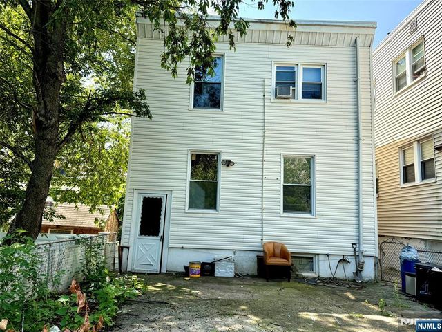 618 Jersey Street 1, Harrison, NJ 07029