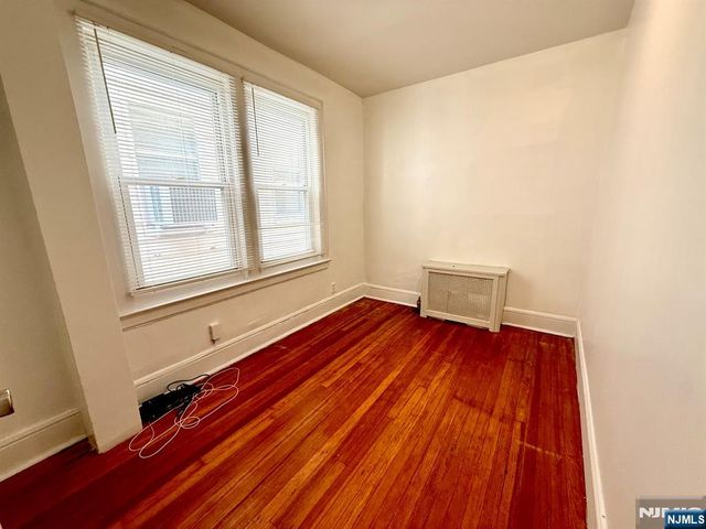 618 Jersey Street 1, Harrison, NJ 07029