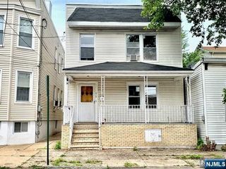 618 Jersey Street 1, Harrison, NJ 07029