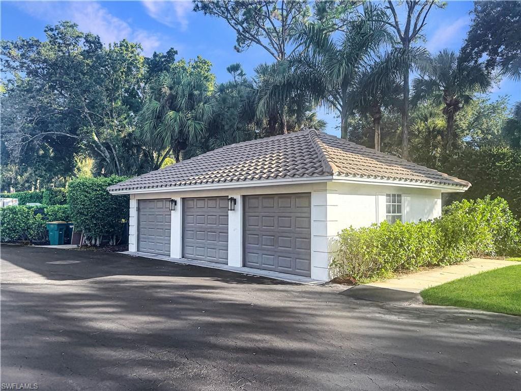 776 Eagle Creek DR 303, NAPLES, FL 34113 — photo 4