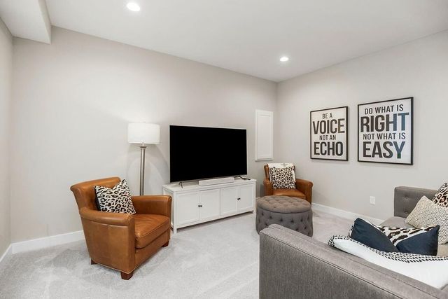 12565 S Meadow View Street, Olathe, KS 66061