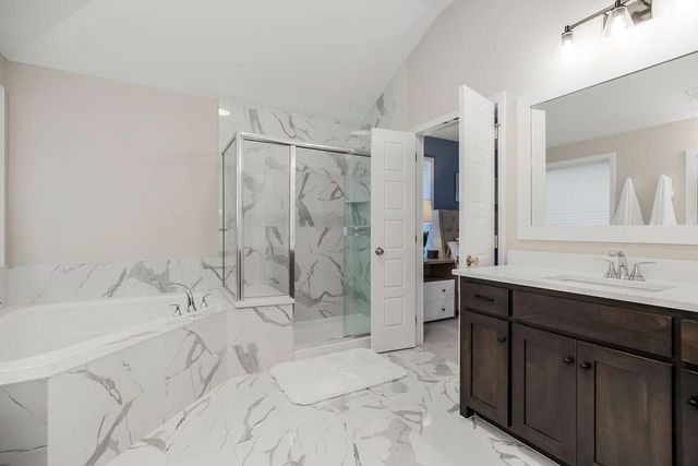 12565 S Meadow View Street, Olathe, KS 66061