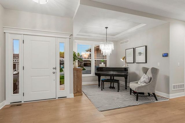 12565 S Meadow View Street, Olathe, KS 66061