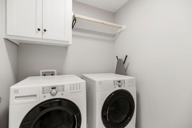 12565 S Meadow View Street, Olathe, KS 66061