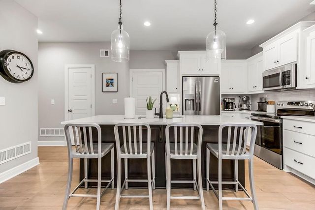 12565 S Meadow View Street, Olathe, KS 66061