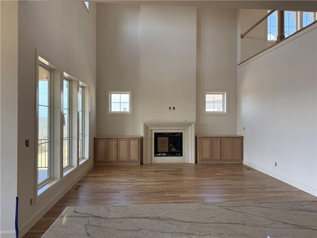 21710 W 80th Terrace, Shawnee, KS 66220