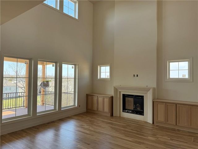 21710 W 80th Terrace, Shawnee, KS 66220