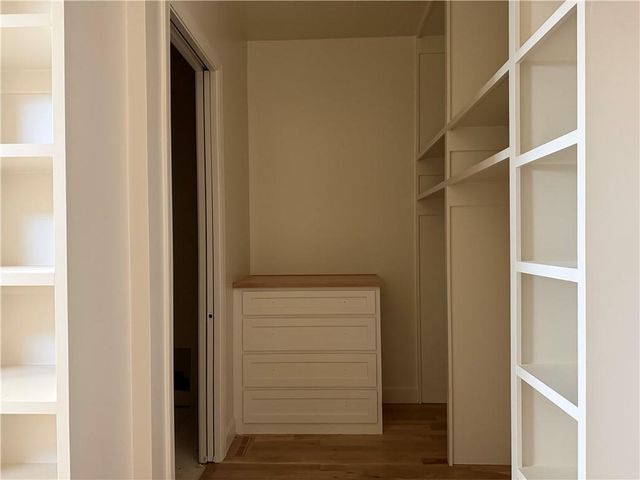 21710 W 80th Terrace, Shawnee, KS 66220