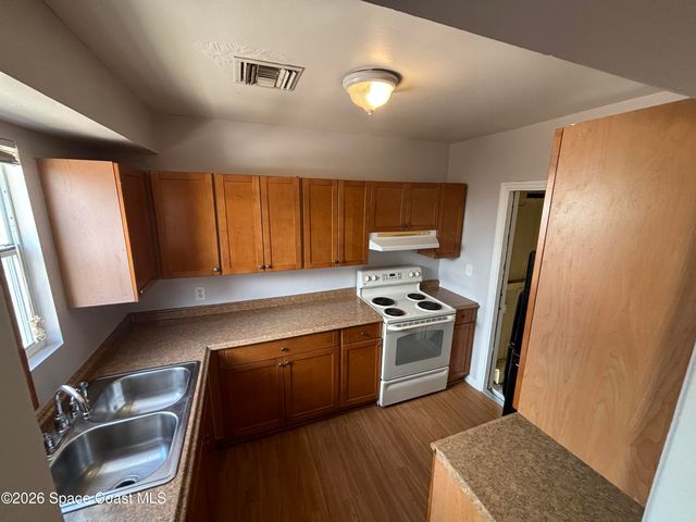 1320 S Atlantic Avenue, Cocoa Beach, FL 32931