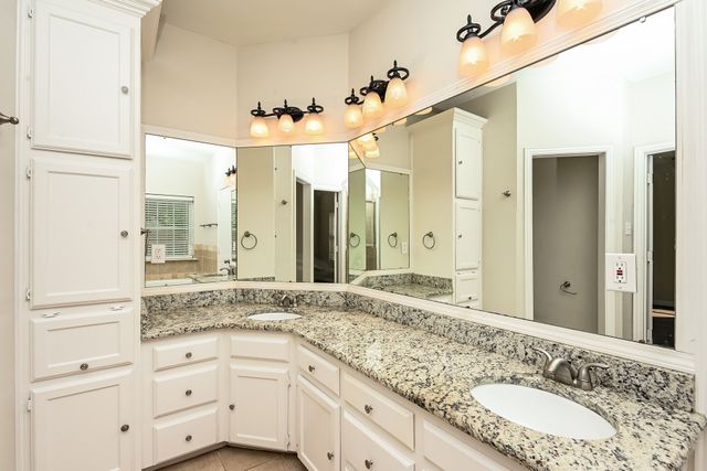 2057 Spinnaker Lane, Azle, TX 76020