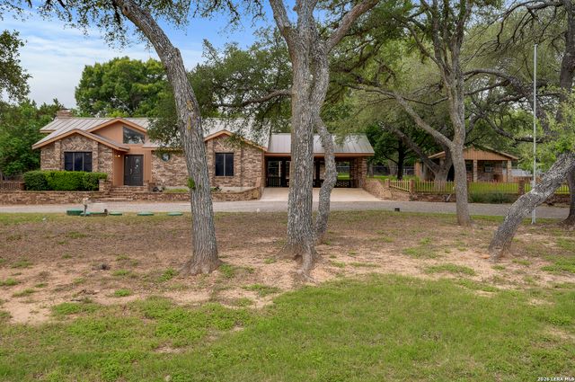 365 BUFFALO SPRINGS RD, New Braunfels, TX 78132