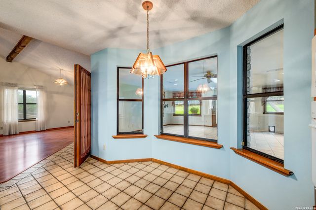 365 BUFFALO SPRINGS RD, New Braunfels, TX 78132
