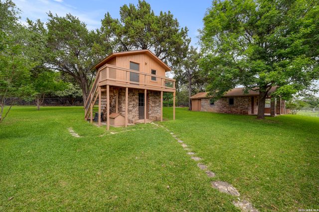 365 BUFFALO SPRINGS RD, New Braunfels, TX 78132