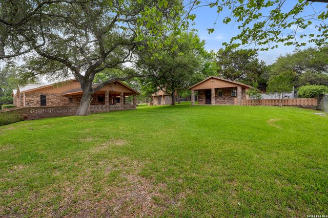 365 BUFFALO SPRINGS RD, New Braunfels, TX 78132