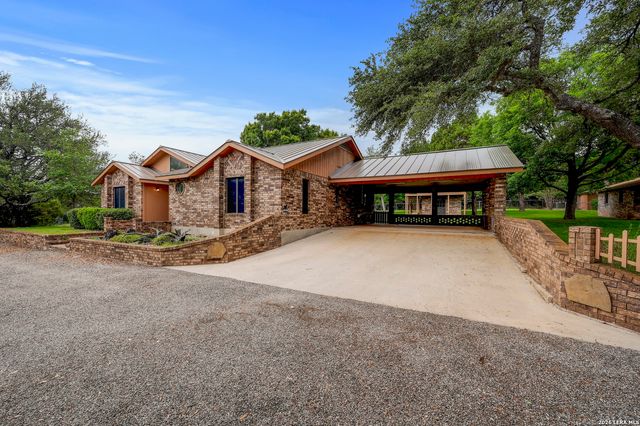 365 BUFFALO SPRINGS RD, New Braunfels, TX 78132