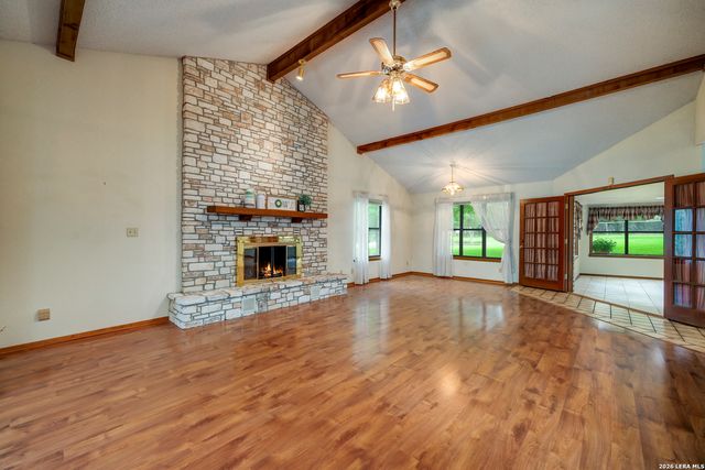 365 BUFFALO SPRINGS RD, New Braunfels, TX 78132