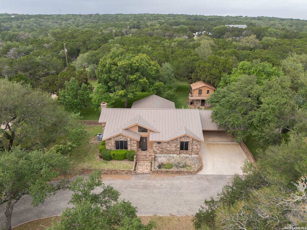 365 BUFFALO SPRINGS RD, New Braunfels, TX 78132