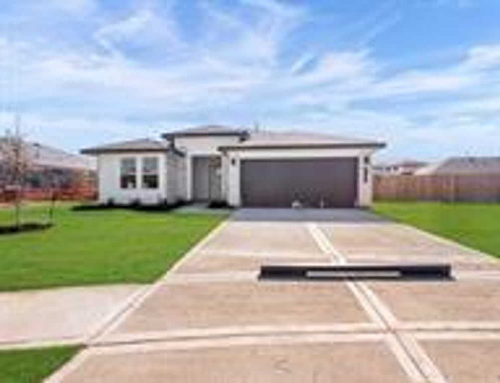 53 Spring Lane, Manvel, TX 77578