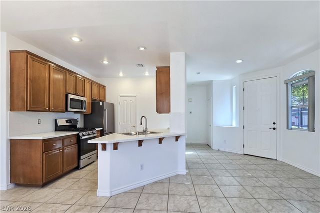 985 Prestwick Street, Las Vegas, NV 89145