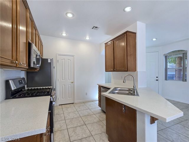 985 Prestwick Street, Las Vegas, NV 89145