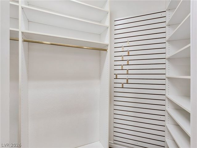 985 Prestwick Street, Las Vegas, NV 89145