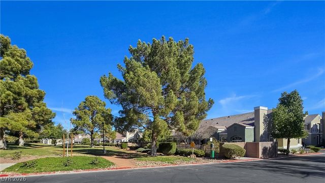 985 Prestwick Street, Las Vegas, NV 89145