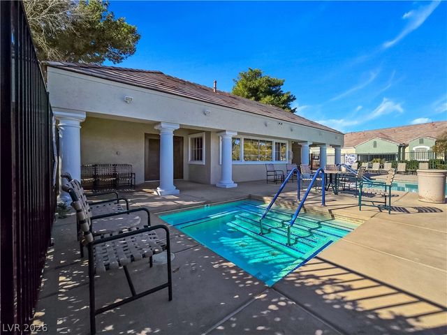 985 Prestwick Street, Las Vegas, NV 89145