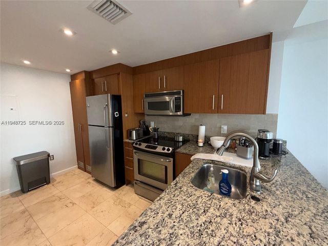 10275 Collins Ave 402, Bal Harbour, FL 33154