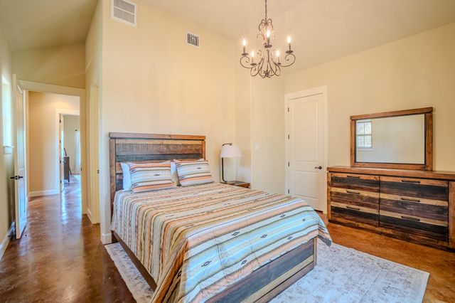 23923 Tres Coronas DR, Spicewood, TX 78669