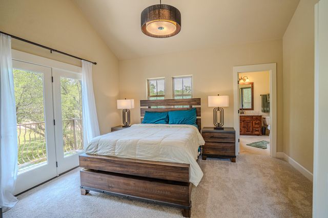 23923 Tres Coronas DR, Spicewood, TX 78669