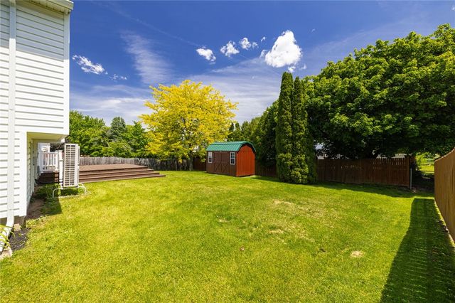 1739 Birchwood Drive, Farmington, NY 14425