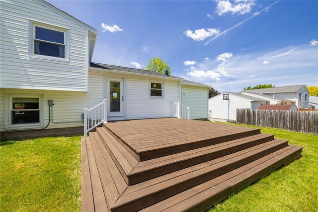 1739 Birchwood Drive, Farmington, NY 14425