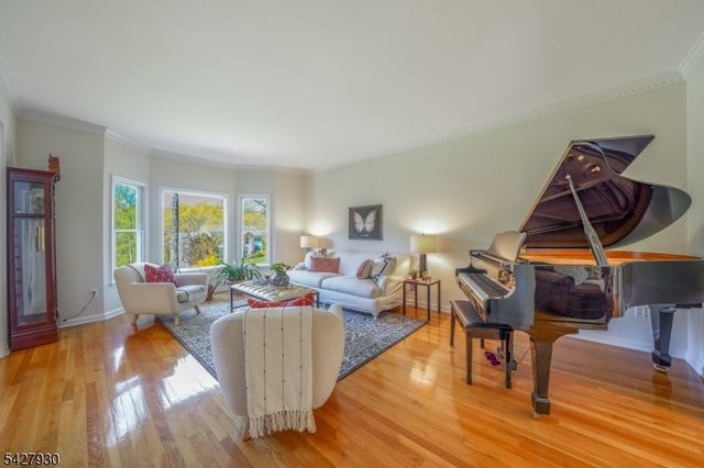 34 Arnold Dr, Randolph Twp., NJ 07869