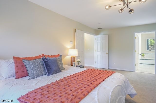 34 Arnold Dr, Randolph Twp., NJ 07869