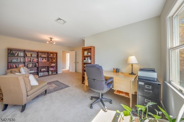 34 Arnold Dr, Randolph Twp., NJ 07869