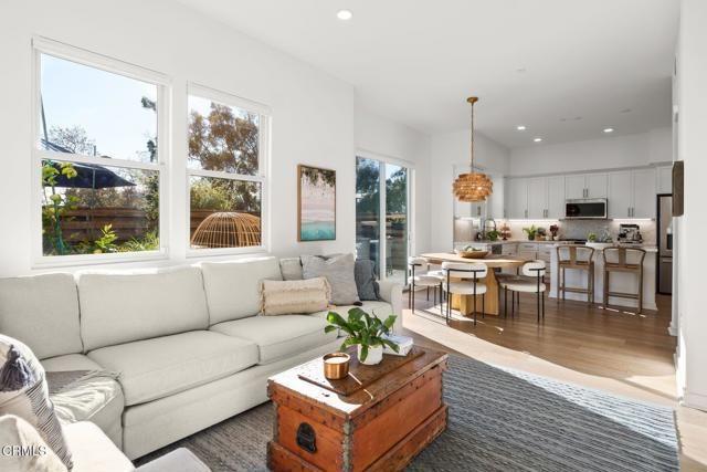 1578 E Thompson Boulevard, Ventura, CA 93001