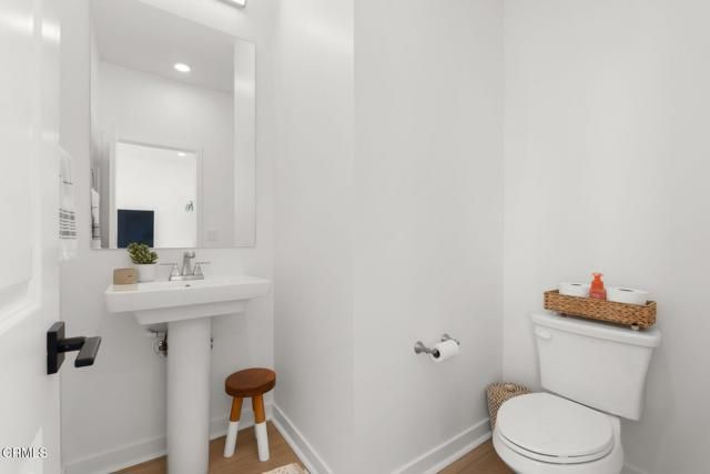 1578 E Thompson Boulevard, Ventura, CA 93001