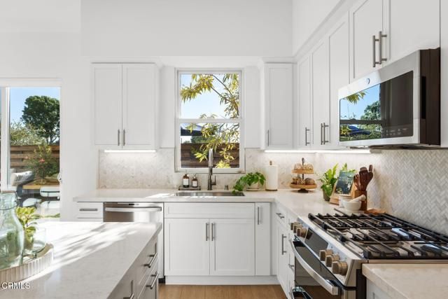 1578 E Thompson Boulevard, Ventura, CA 93001