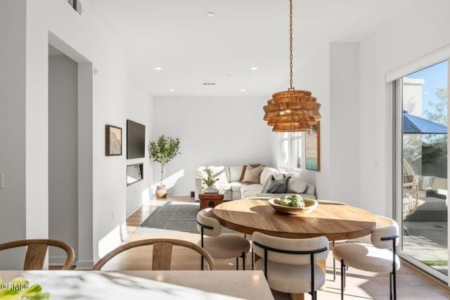 1578 E Thompson Boulevard, Ventura, CA 93001