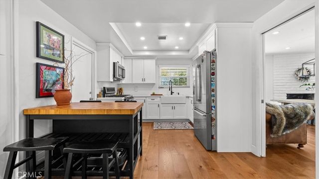 452 Chaparral Drive, Claremont, CA 91711
