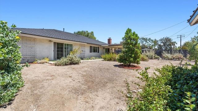 452 Chaparral Drive, Claremont, CA 91711