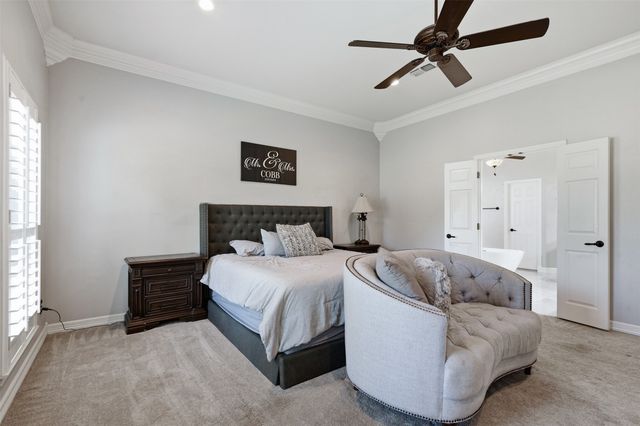902 Riviera Drive, Mansfield, TX 76063